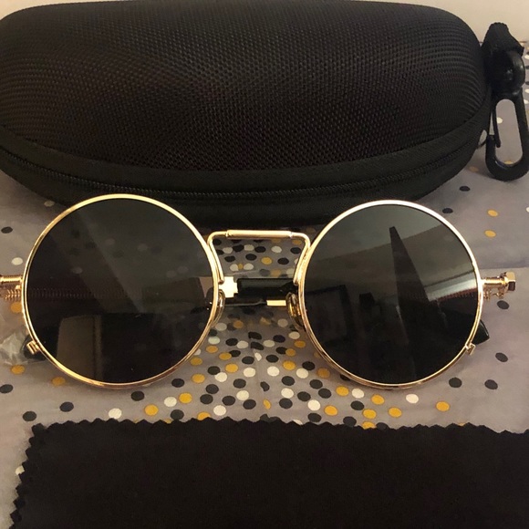 Retro Round Sunglasses - Picture 2 of 9